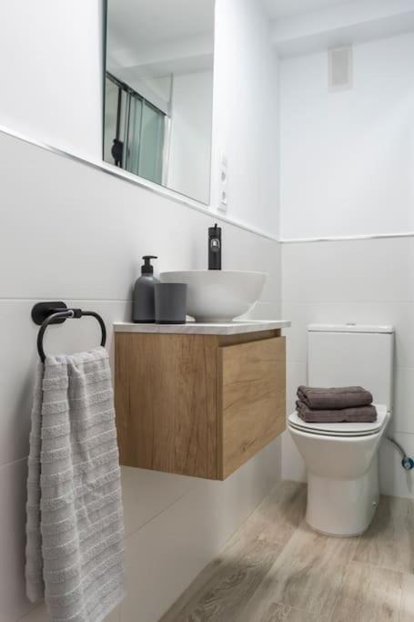 Apartamento Marques De Urquijo Gijón Eksteriør billede