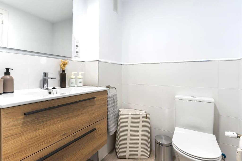 Apartamento Marques De Urquijo Gijón Eksteriør billede